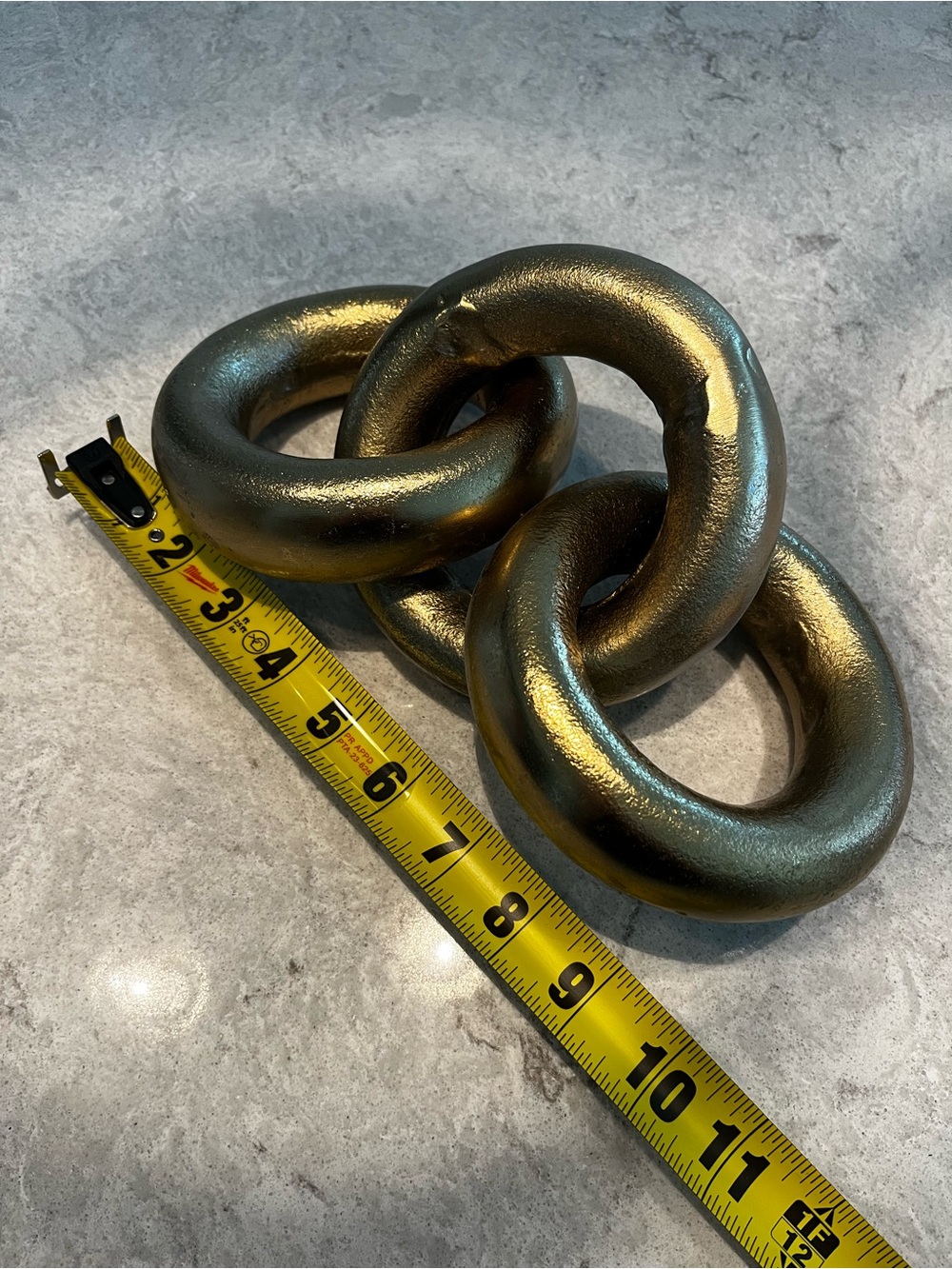 Decorative Interlocking Metal Rings - Gold Home Accent